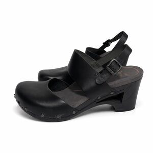 Dansko Thea Black Leather Slingback Clog Heels Sz 37 US 6.5 Cutout Comfort Shoes